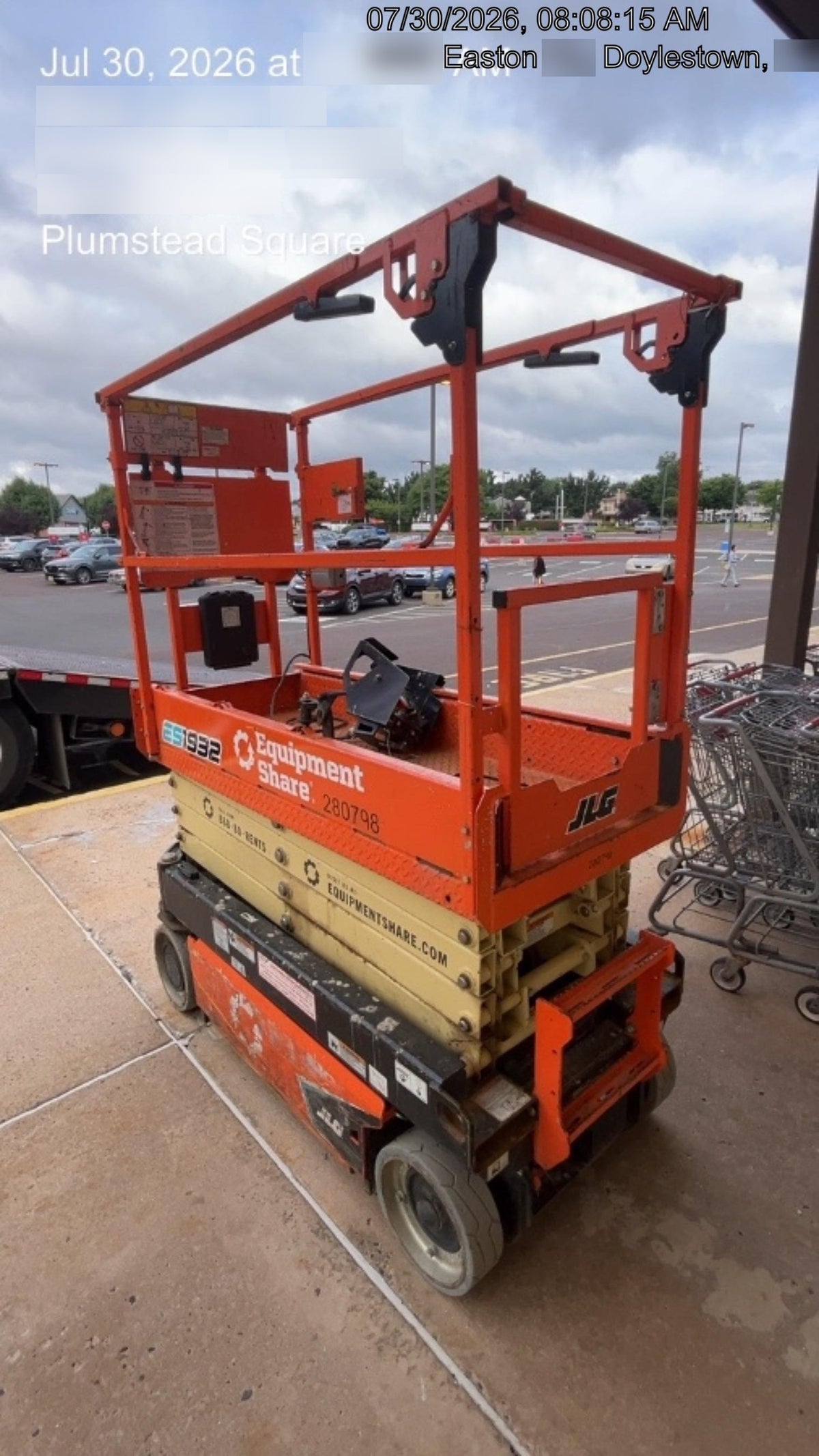 2022 JLG ES1932