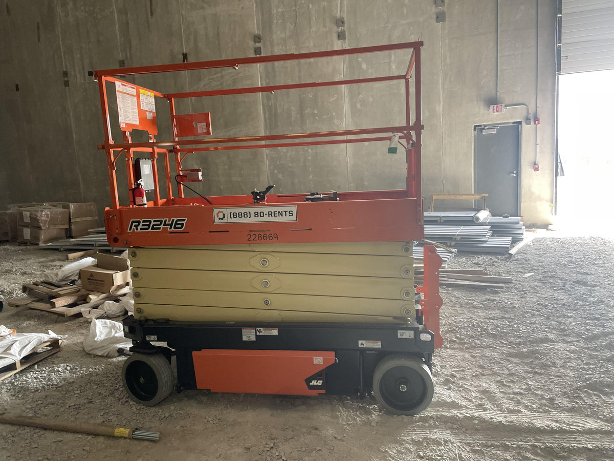 2022 JLG R3246
