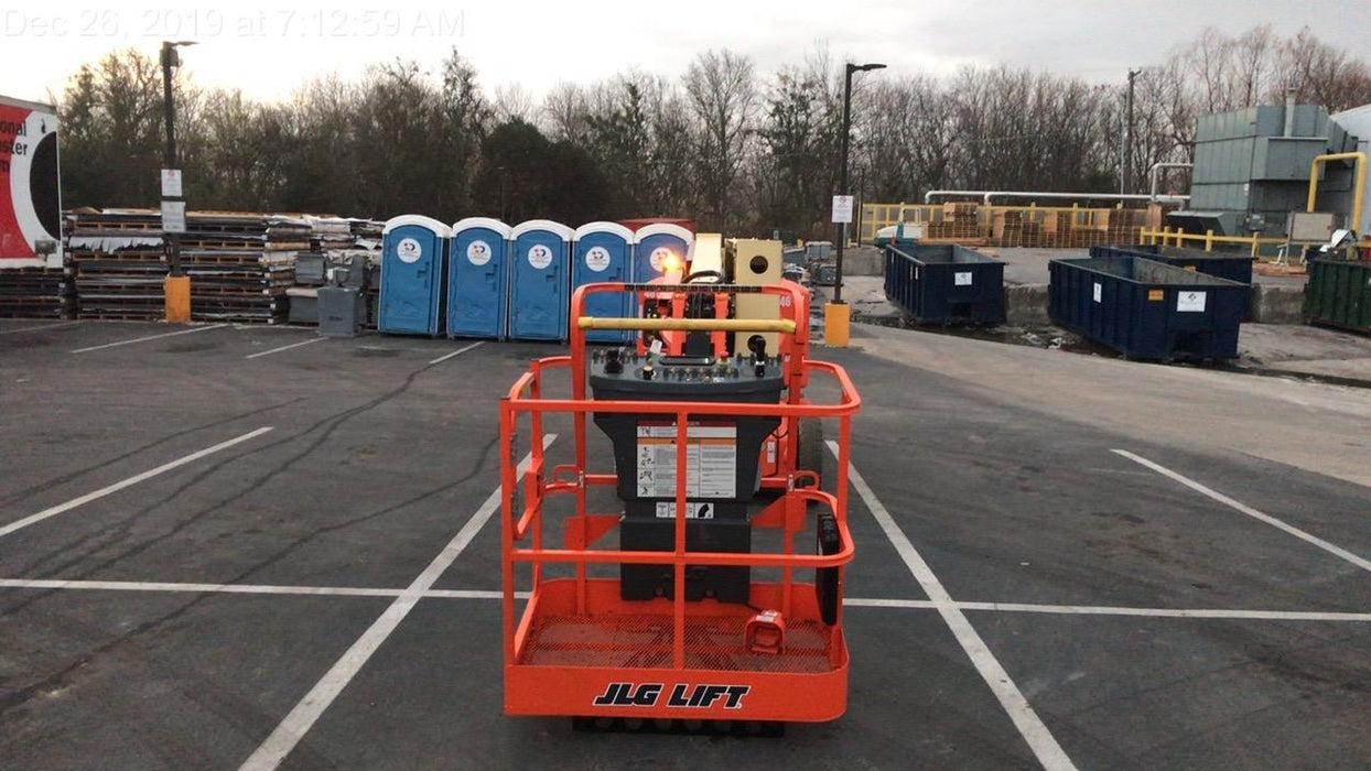 2019 JLG E400AJPN