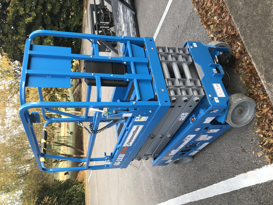 2019 Genie GS-1930 Fixed Rails with Chain Entry