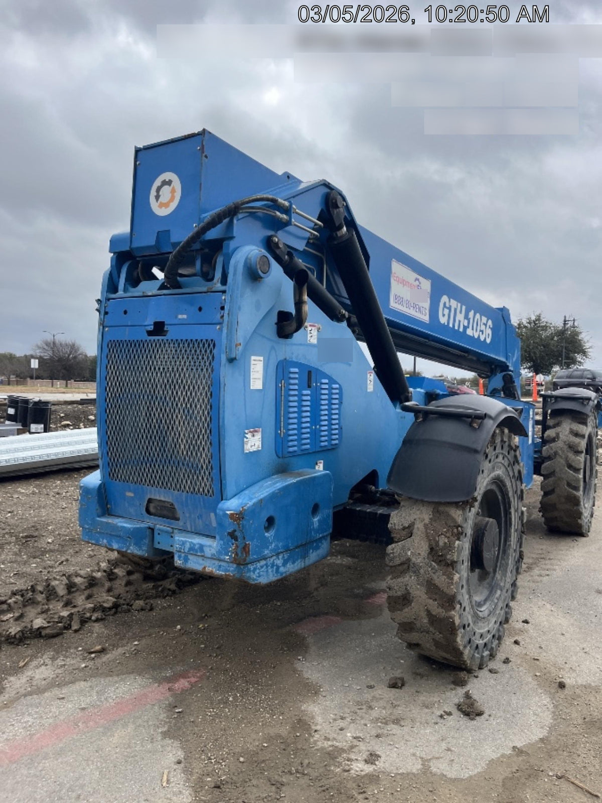 2017 GENIE GTH-1056