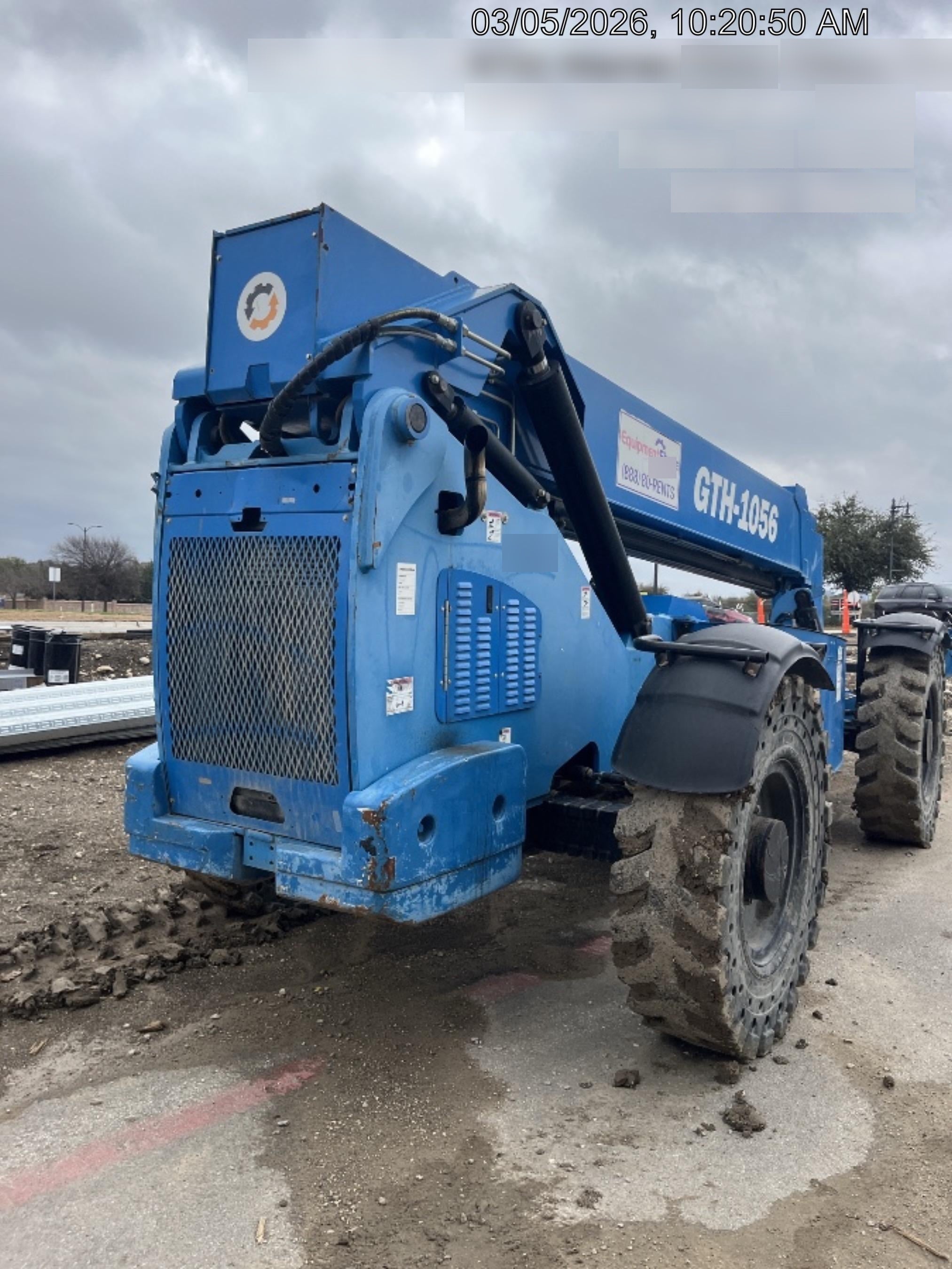 2017 GENIE GTH-1056