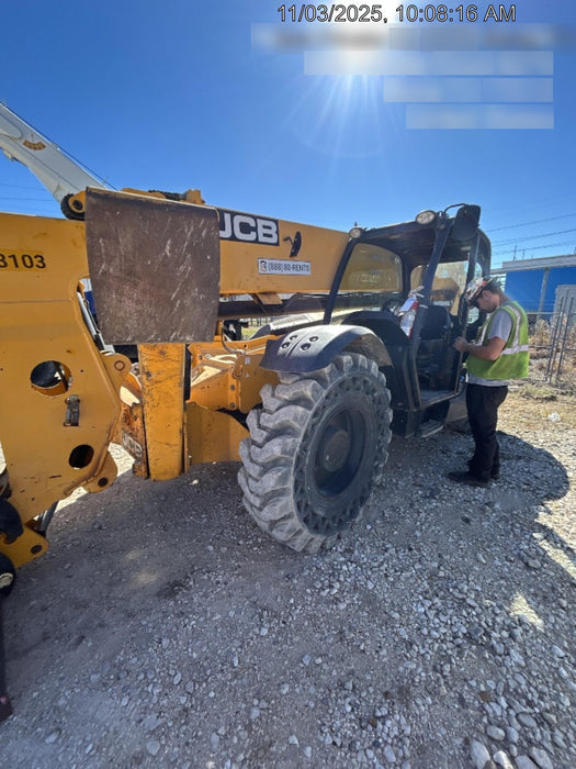 2019 JCB 512-56 109 HP w/Open ROPS, Beacon, Aux Hydraulics, Worklights, Solid Tires w/60" Carriage/Forks