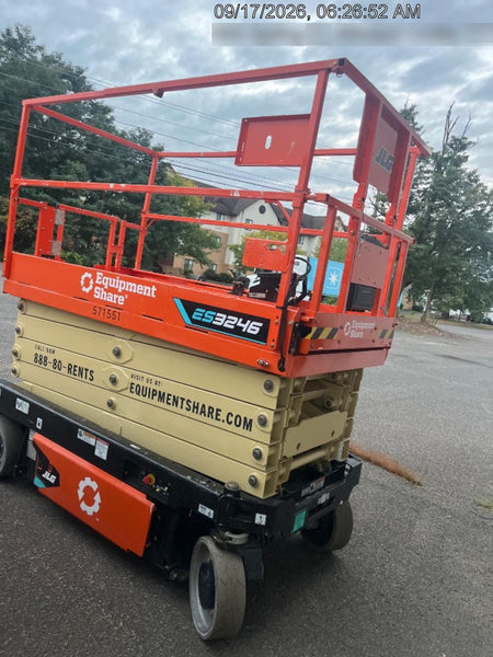 2025 JLG ES3246