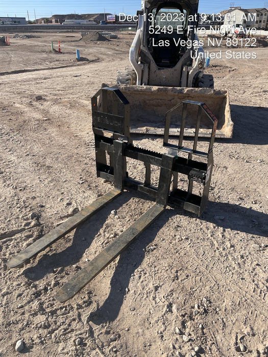 2021 TAKEUCHI 48" Pallet Forks - Takeuchi