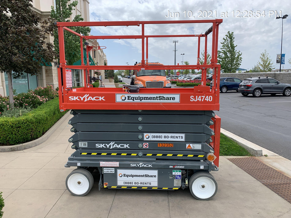2021 SKYJACK SJ4740