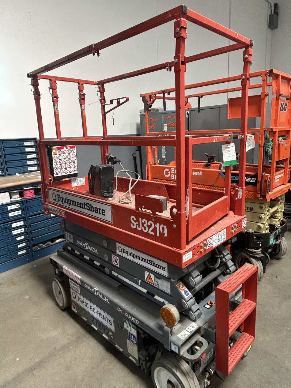 2023 SKYJACK SJ3219