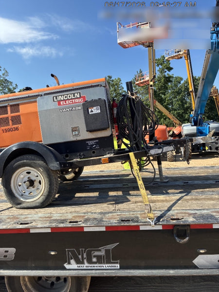 2021 Lincoln Electric Vantage 322 Vantage 322 Ready Pak 3 w/ Decals, ORANGE (includes trailer, cable rack, fender light kit) NO Telematics