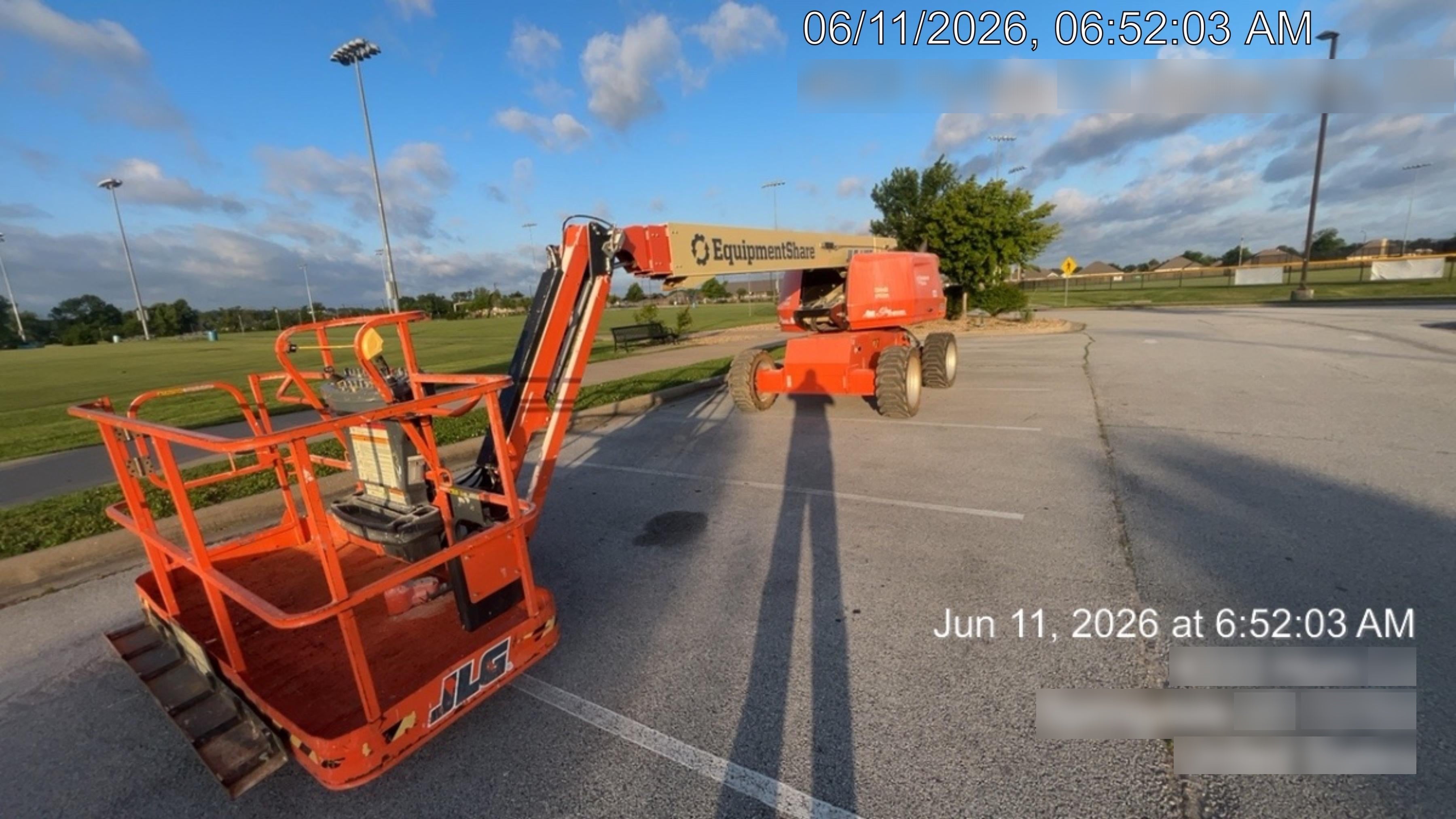 2022 JLG 660SJ