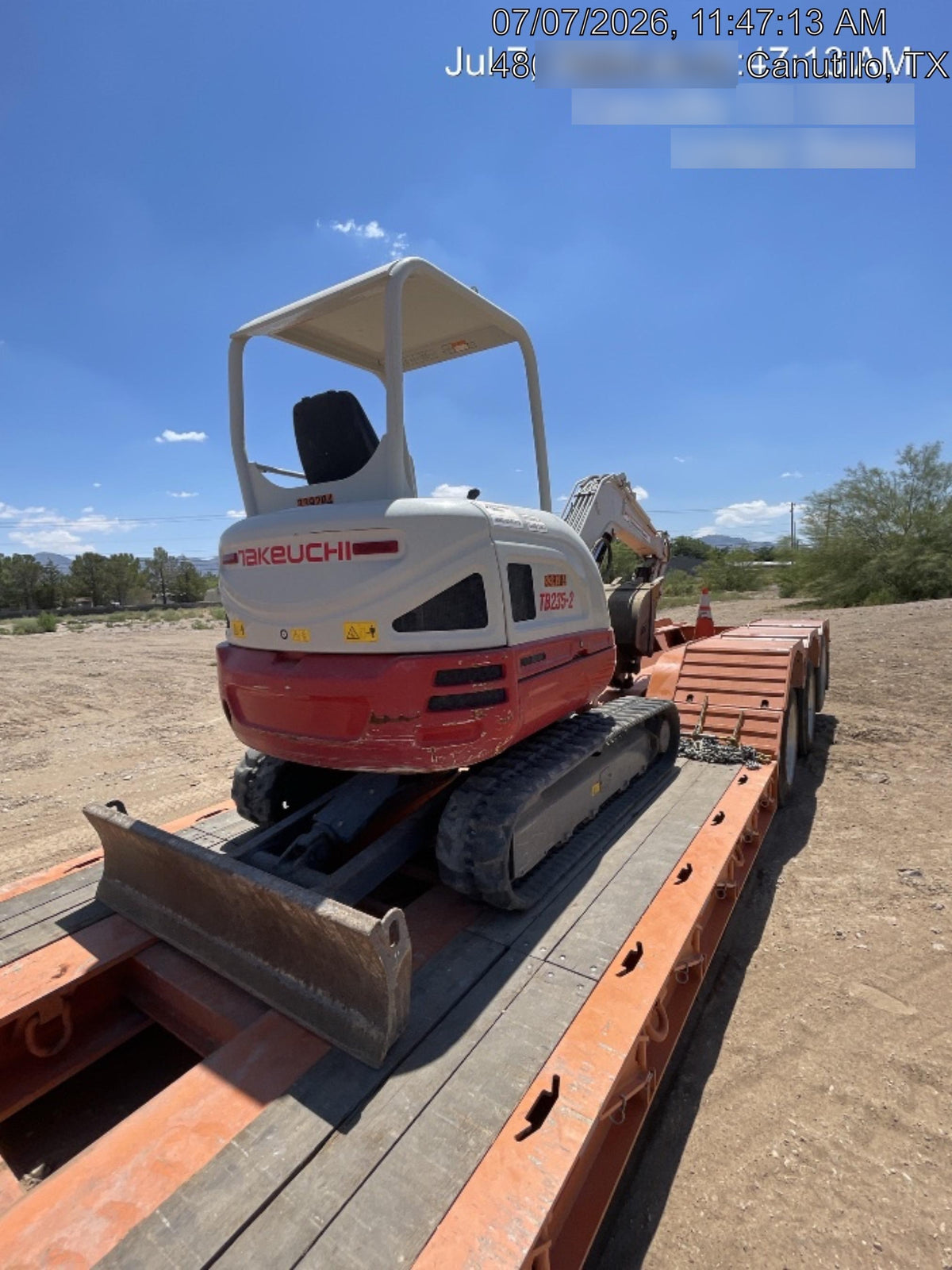 2023 TAKEUCHI TB235-2R