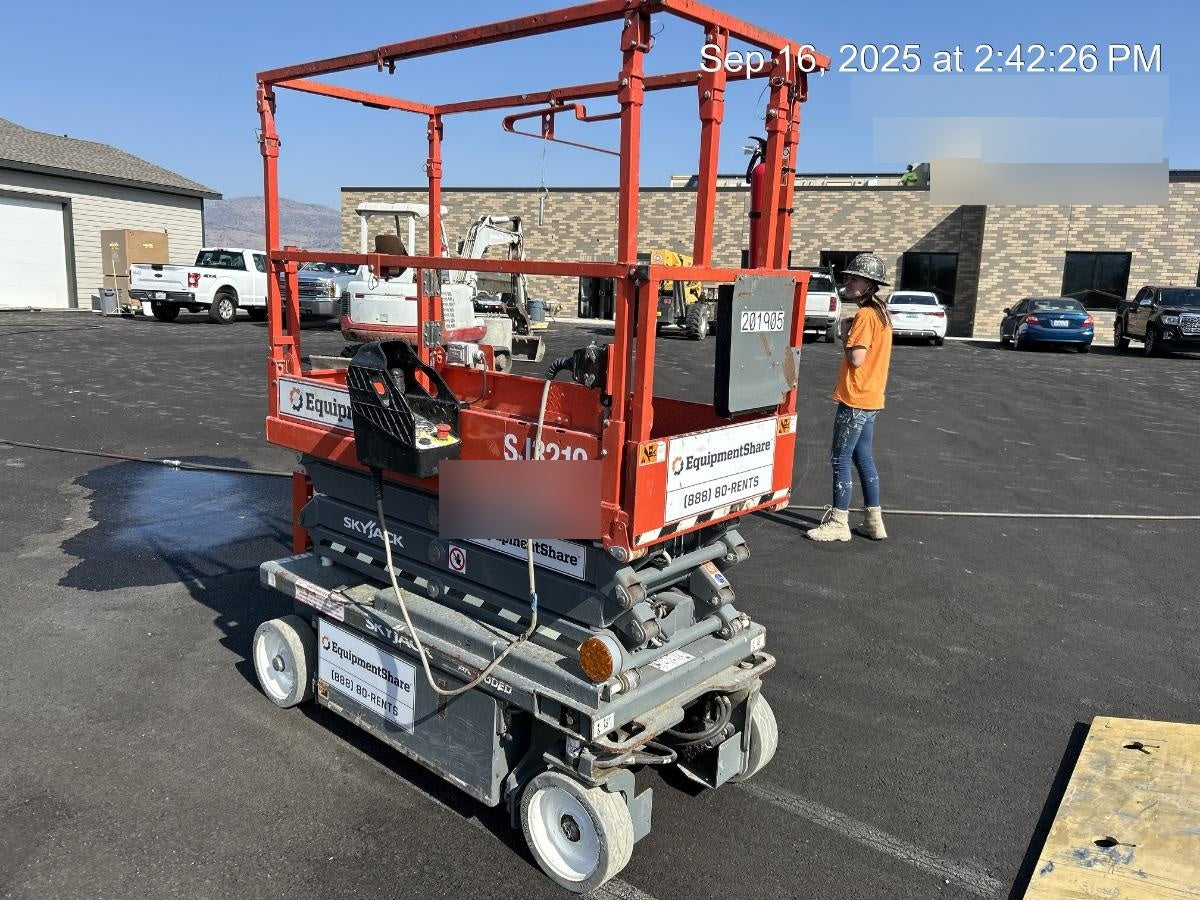 2021 SKYJACK SJ3219