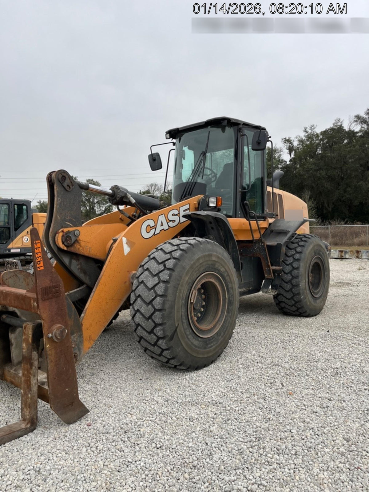 2018 Case 821G CLOSED CAB, 1 FUNCTION, JRB 418 STYLE HYD COUPLER