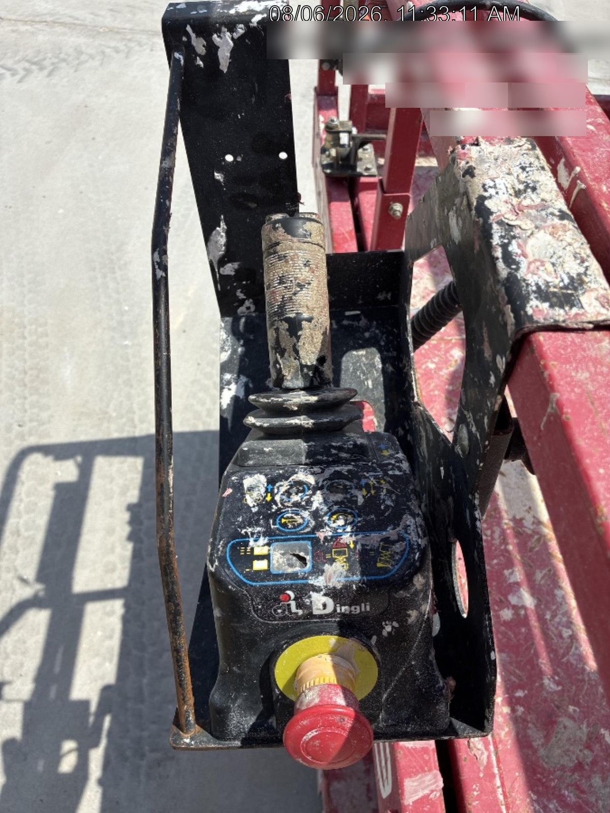 2020 MEC 1330SE Solid NM Tires, Steel Swing out Doors, LCS, Beacon, 900W Invertor