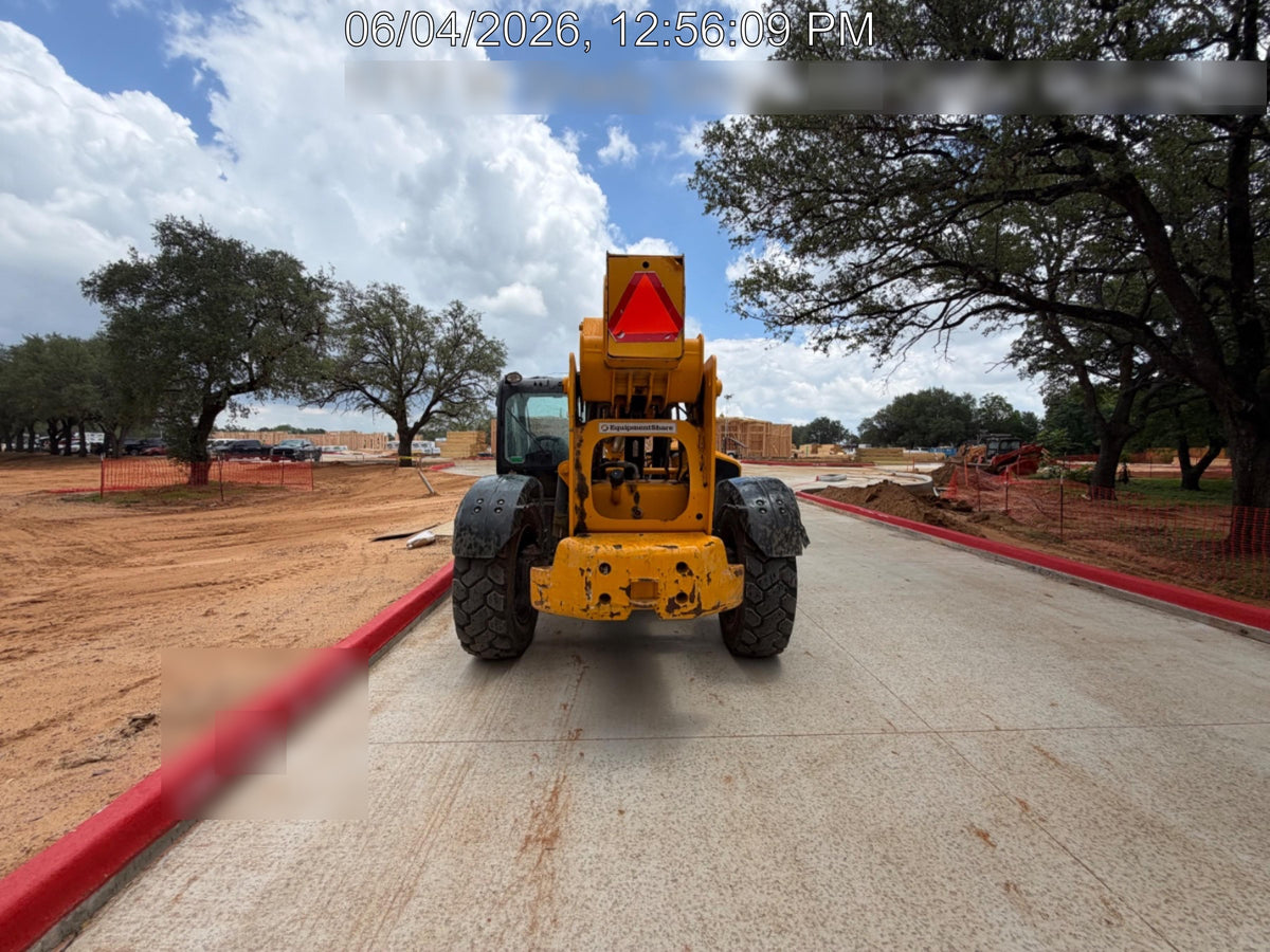 2022 JCB 510-56
