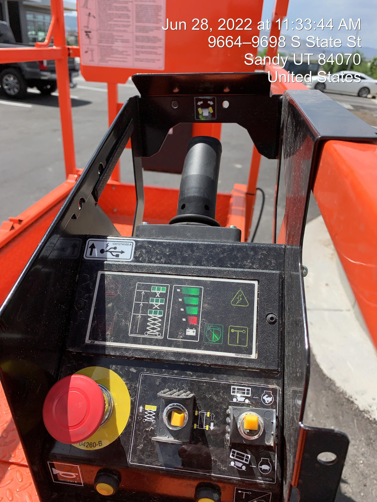 2022 JLG ES1932