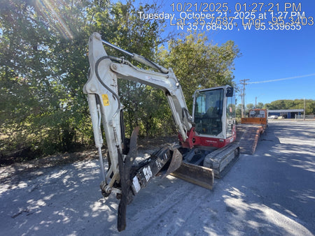 2023 TAKEUCHI TB250-2CR