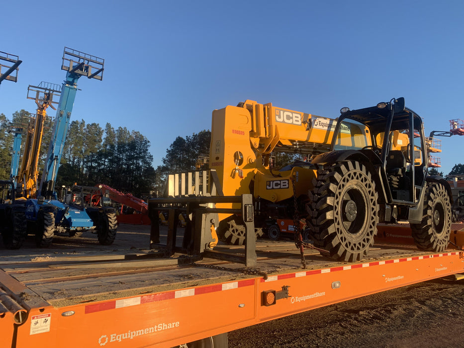 2020 JCB 509-42 Canopy, Solid Tires, Work Lights, Beacon, Aux Hydraulics, Back up Alarm, Lifting Eye, ES Decals