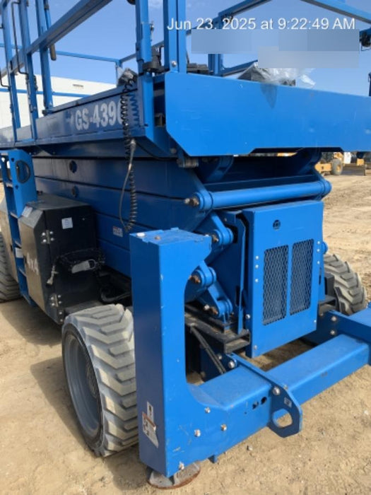 2020 GENIE GS-4390 RT