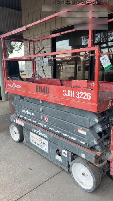 2018 Skyjack SJIII-3226 Skyjack SJIII3226 Scissor Lift w/Trojan Batteries