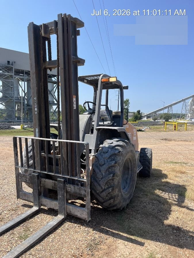 2021 CASE 588H
