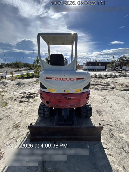 2022 TAKEUCHI TB235-2R