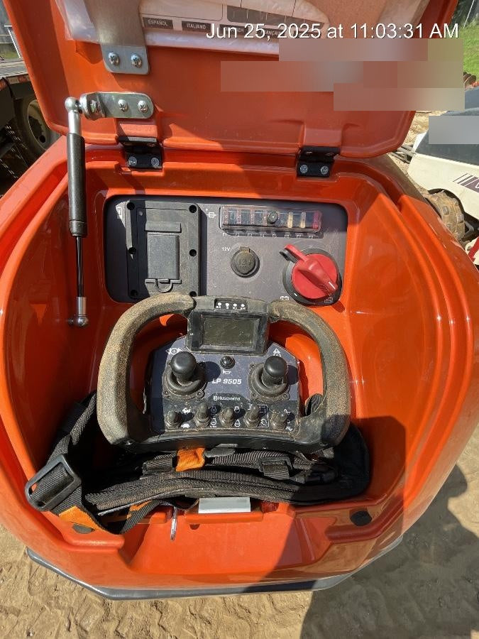 2025 HUSQVARNA LP9505