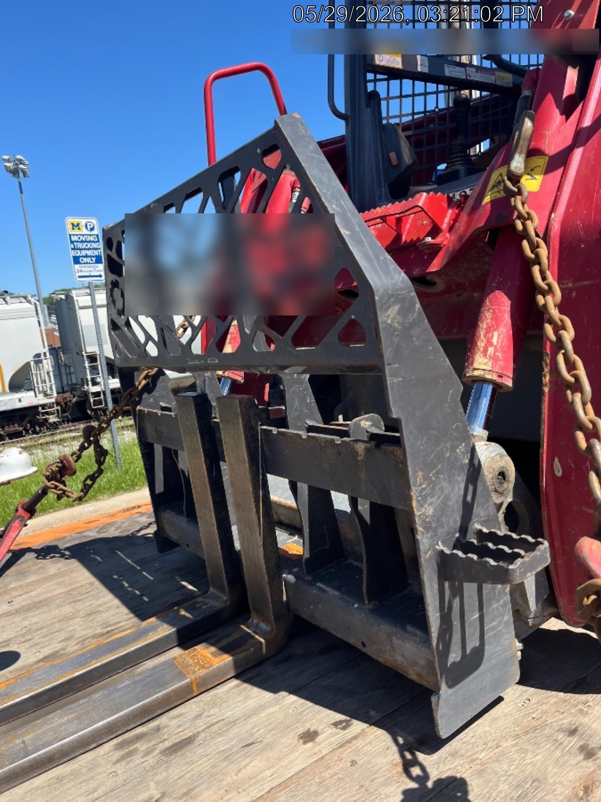 2025 ARROW MATERIAL HANDLING 24" Pallet Fork Frame