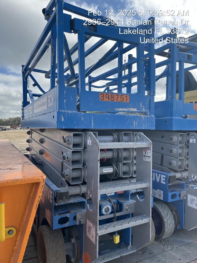 2024 GENIE GS-1932