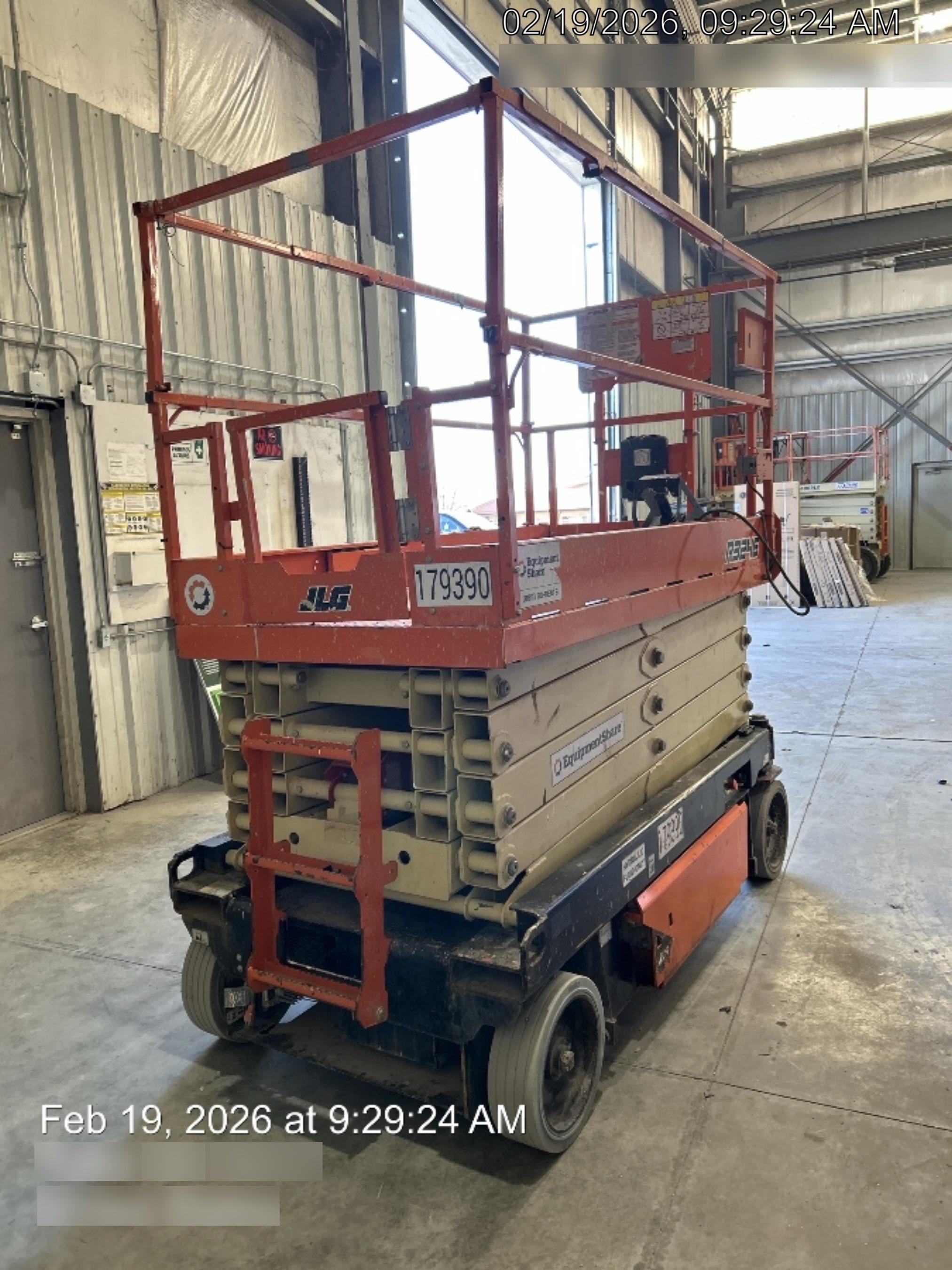 2021 JLG R3246