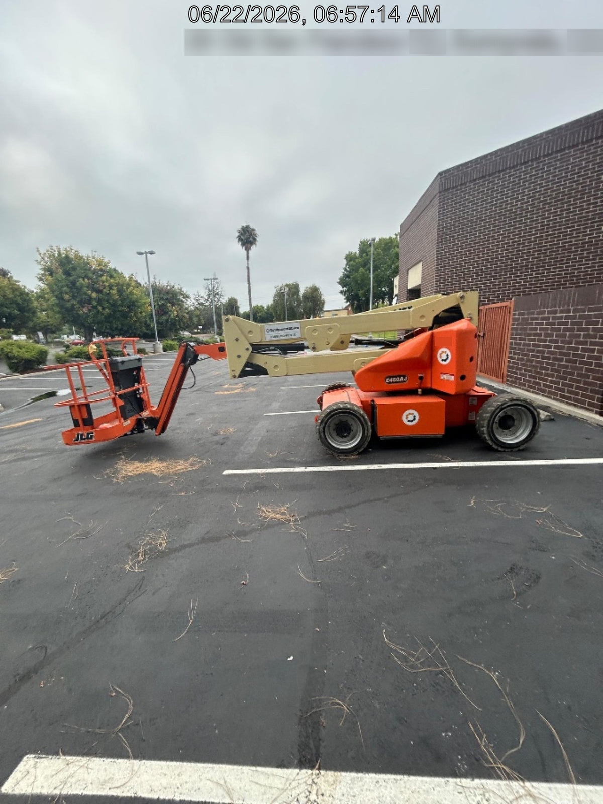 2019 JLG E450AJ