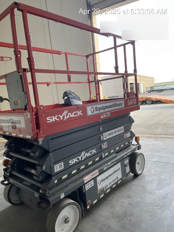 2021 SKYJACK SJ4732