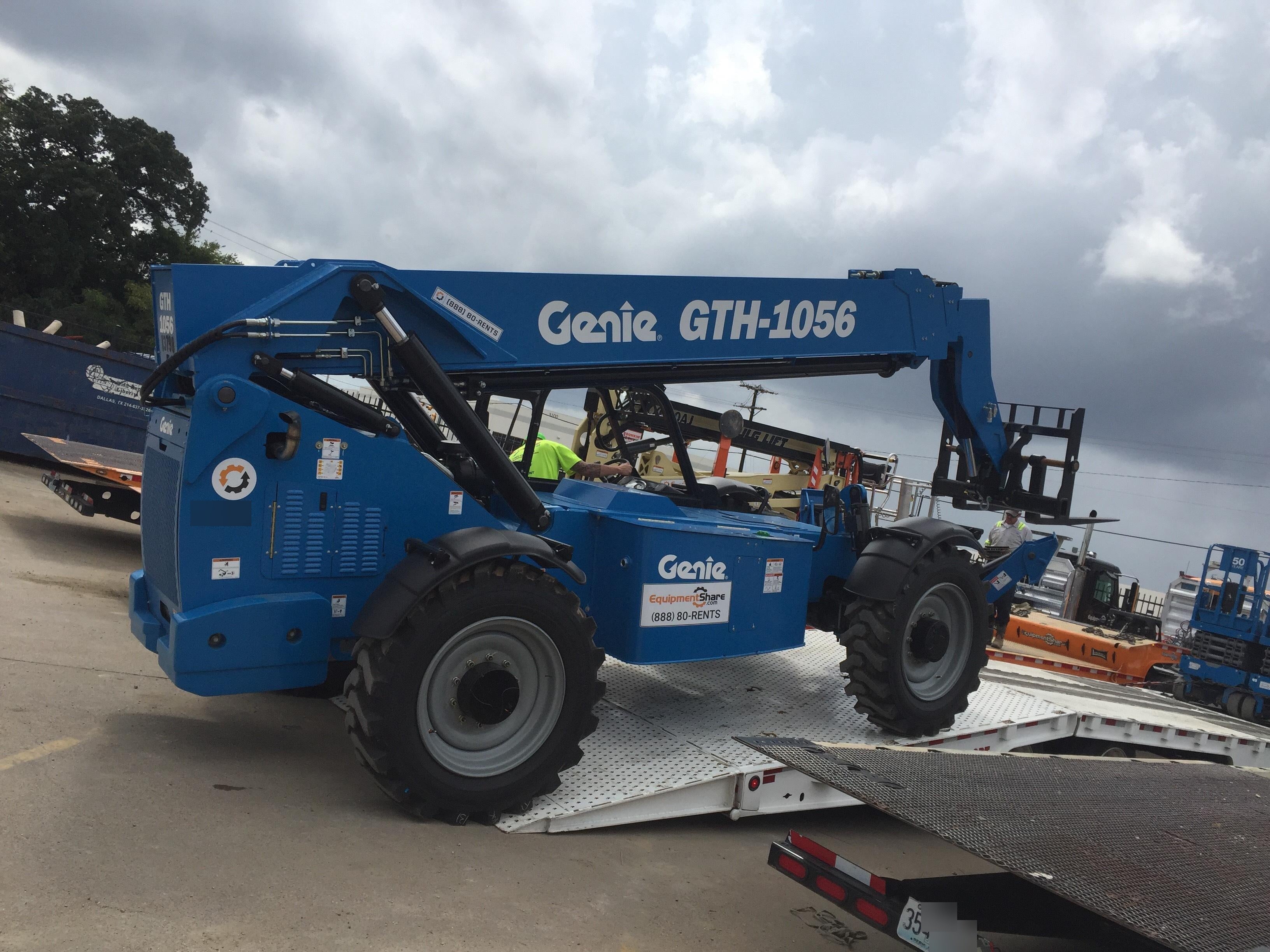 2018 Genie GTH-1056 GTH-1056 w/Open ROPS, FF Tires, Beacon, 48" carriage/forks