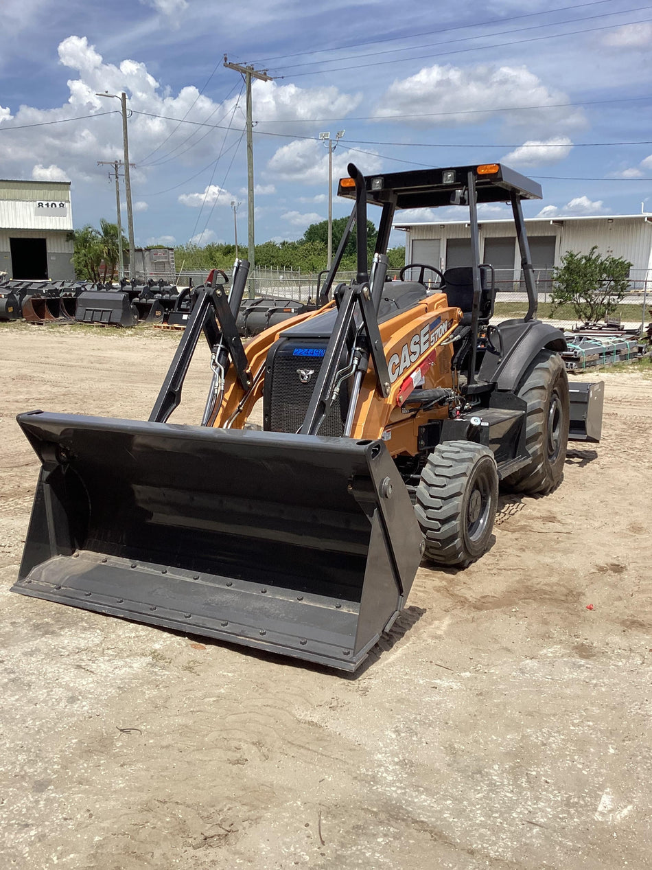 2022 CASE 570N EP
