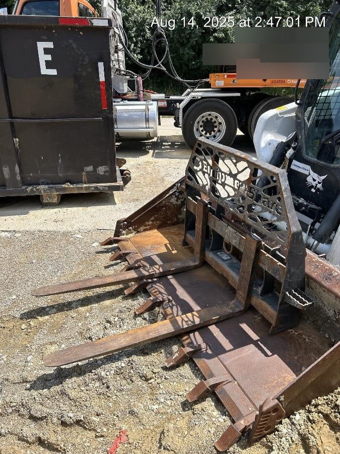 2021 PALADIN 48" Pallet Forks - Paladin