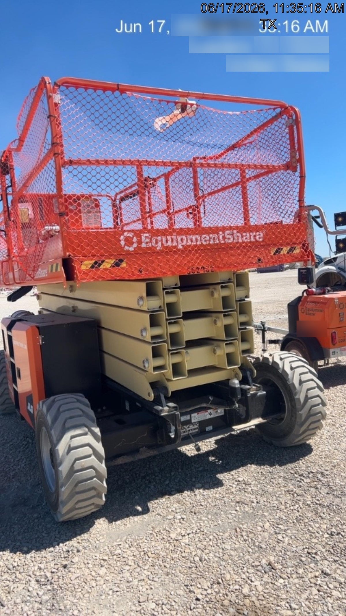 2025 JLG RT4394