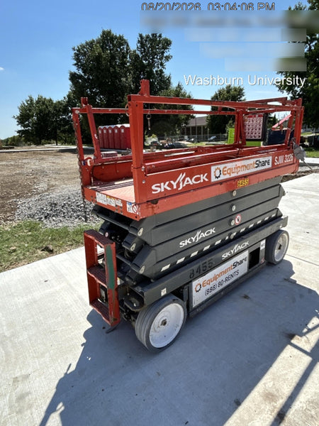 2018 Skyjack SJIII-3226 Skyjack SJIII3226 Scissor Lift w/Trojan Batteries