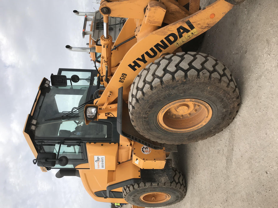 2018 Hyundai HL940 HL 940 Wheel loader, Werk Brau JRB quick coupler, 2.5 yd bucket, and Forks