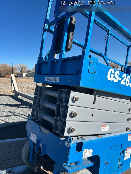 2020 Genie GS-2632 Solid NM Tires, Folding Rails with Half-Height Swing Gate, Beacon, 800W Invertor