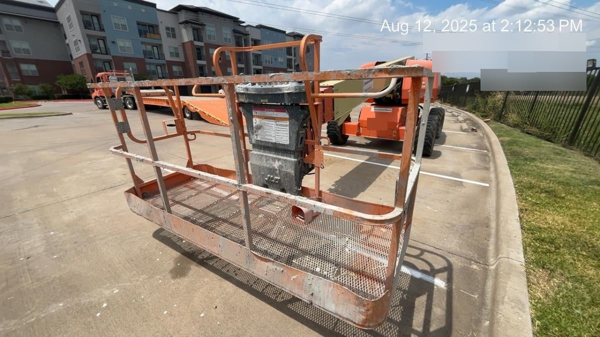 2019 JLG 600S 4WD