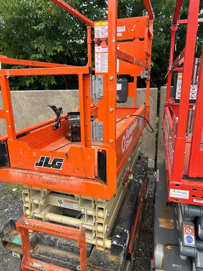 2022 JLG ES1932