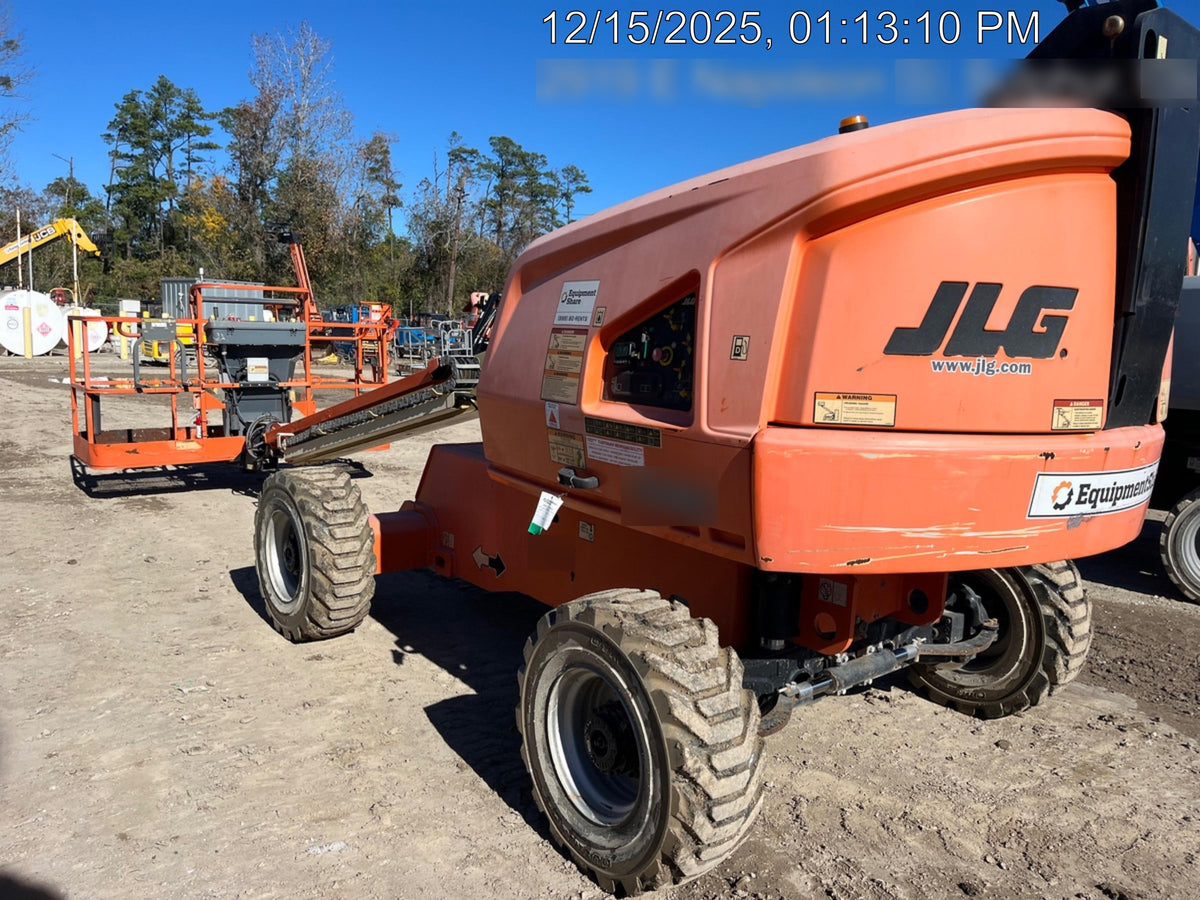 2019 JLG 400S