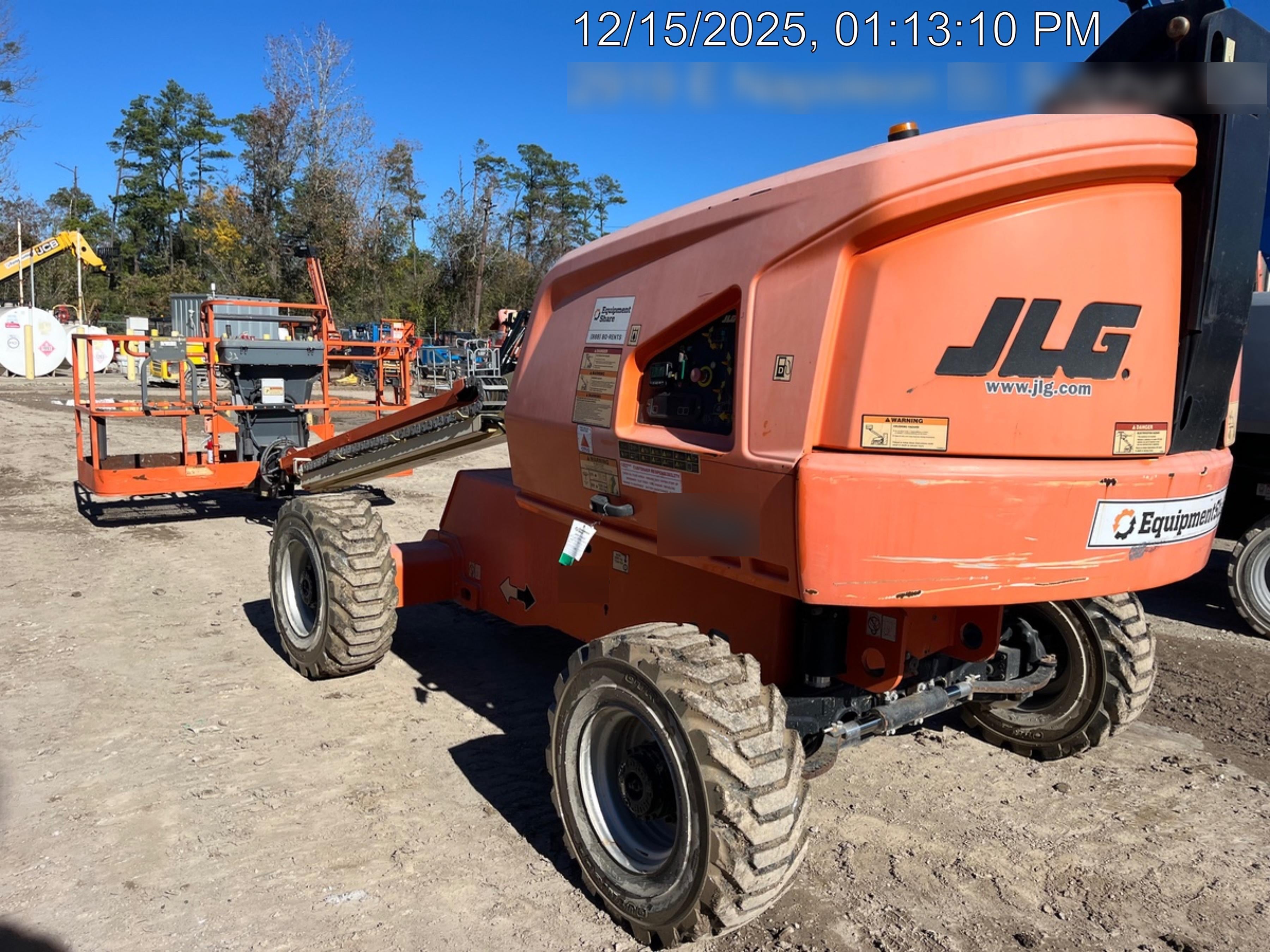 2019 JLG 400S