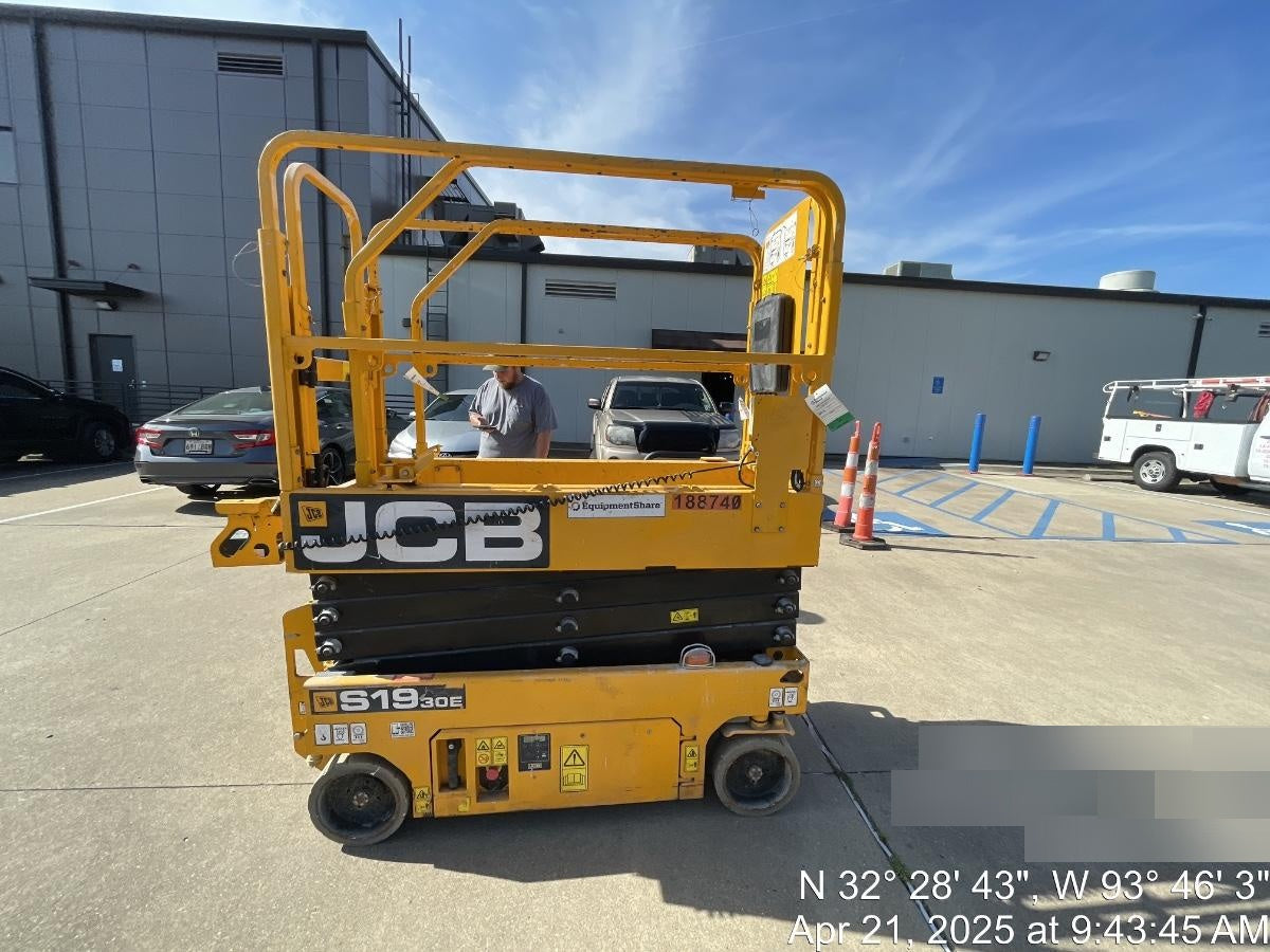 2021 JCB S1930E