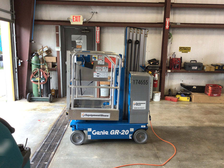 2021 GENIE GR-20