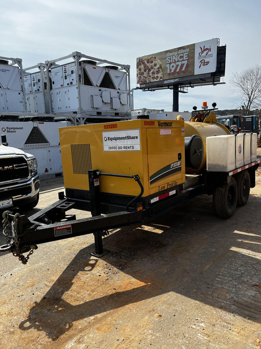 2021 Vac-Tron LP573XDT Kohler Diesel, 500 Gallon Debris Tank w/ Hydraulic Tilt, two (2) 100 Gallon Water Tanks, Low Profile Torsion Axles (12,000 GVWR)