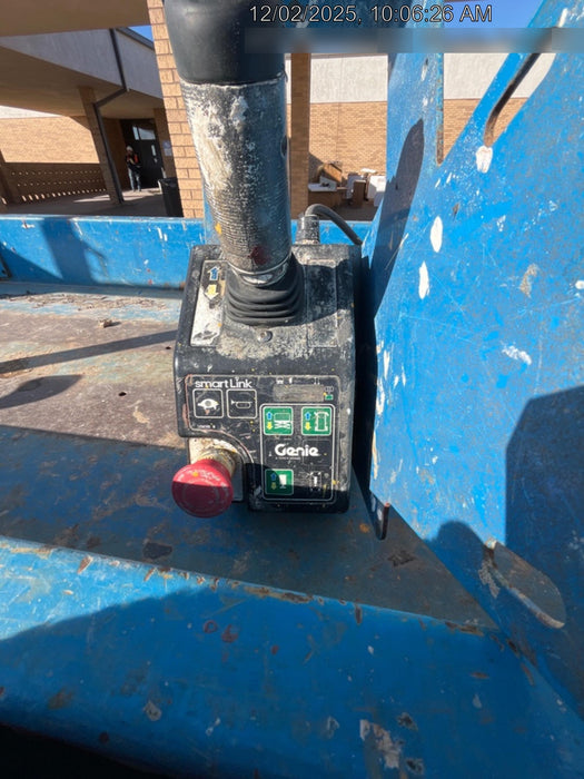 2018 Genie GS-3232 Genie GS3232 Lift w/Folding Rails and Swing Gate