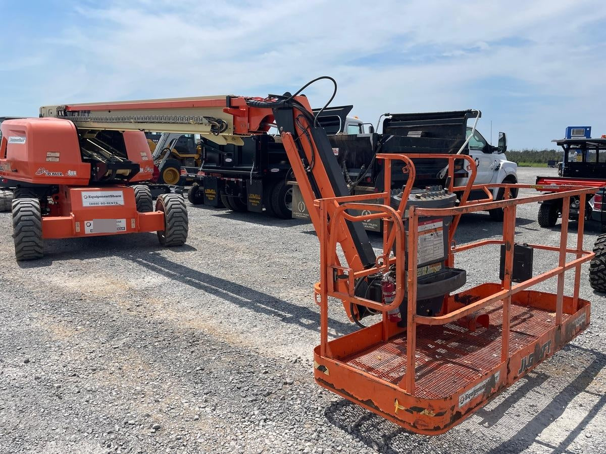 2021 JLG 660SJ