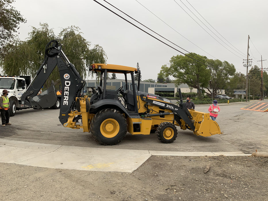 2020 JOHN DEERE 310LEP - Extendable Stick