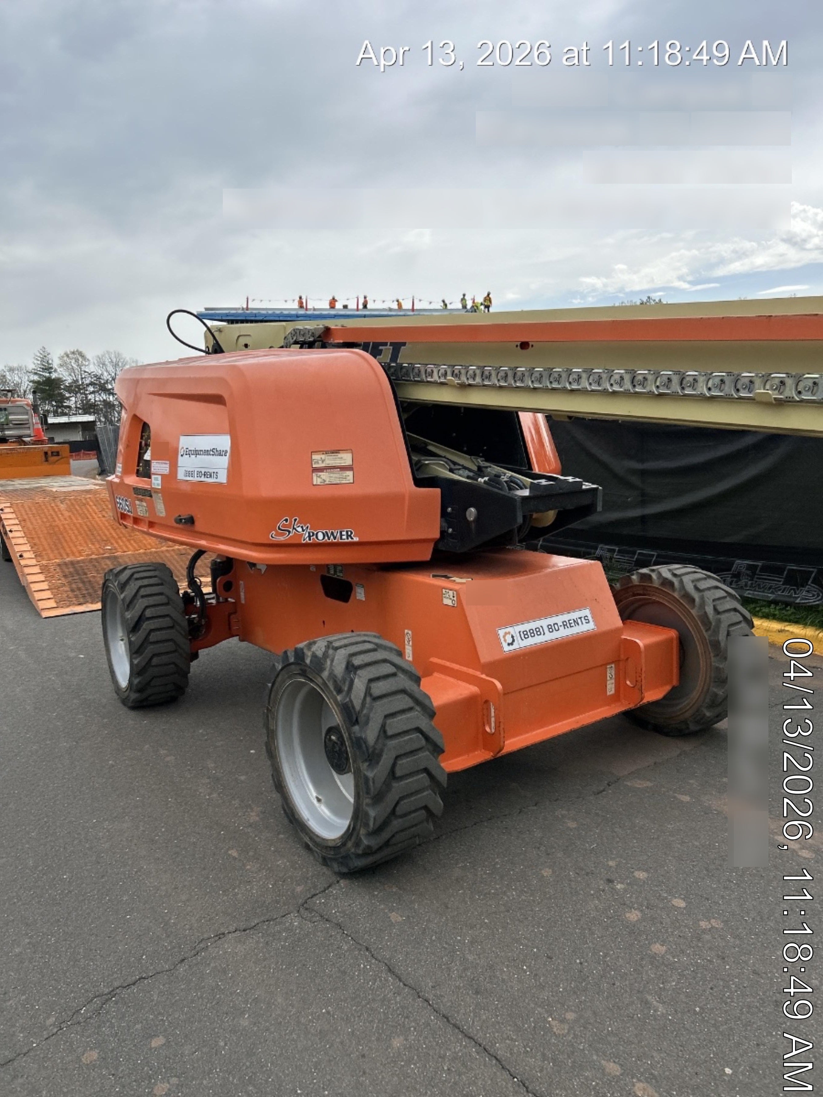 2019 JLG 660SJ