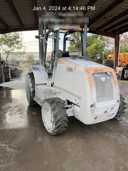 2018 CASE 586H